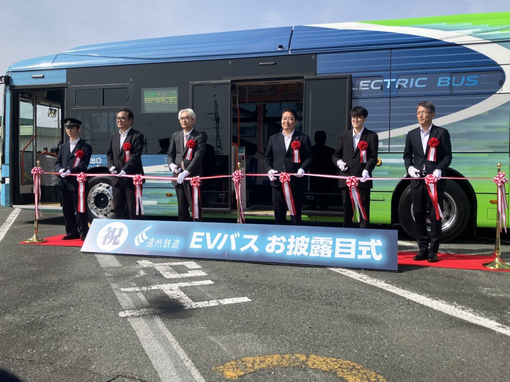 公立｜静岡文化芸術大学】の学生による車両デザインが遠州鉄道の
