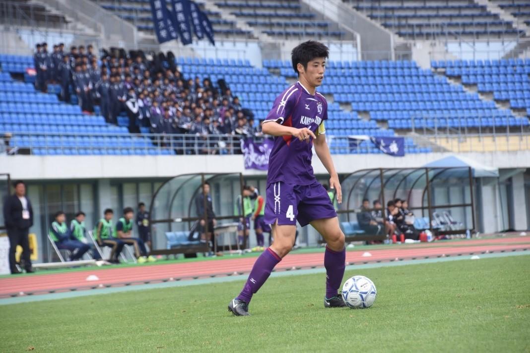 プレスリリース 関西大学体育会サッカー部から新たなjリーガーが誕生 冷静な判断力と無類の空中戦の強さを備えた頼れる主将荒木隼人さんがjリーグ サンフレッチェ広島に入団内定 Digital Pr Platform 毎日新聞