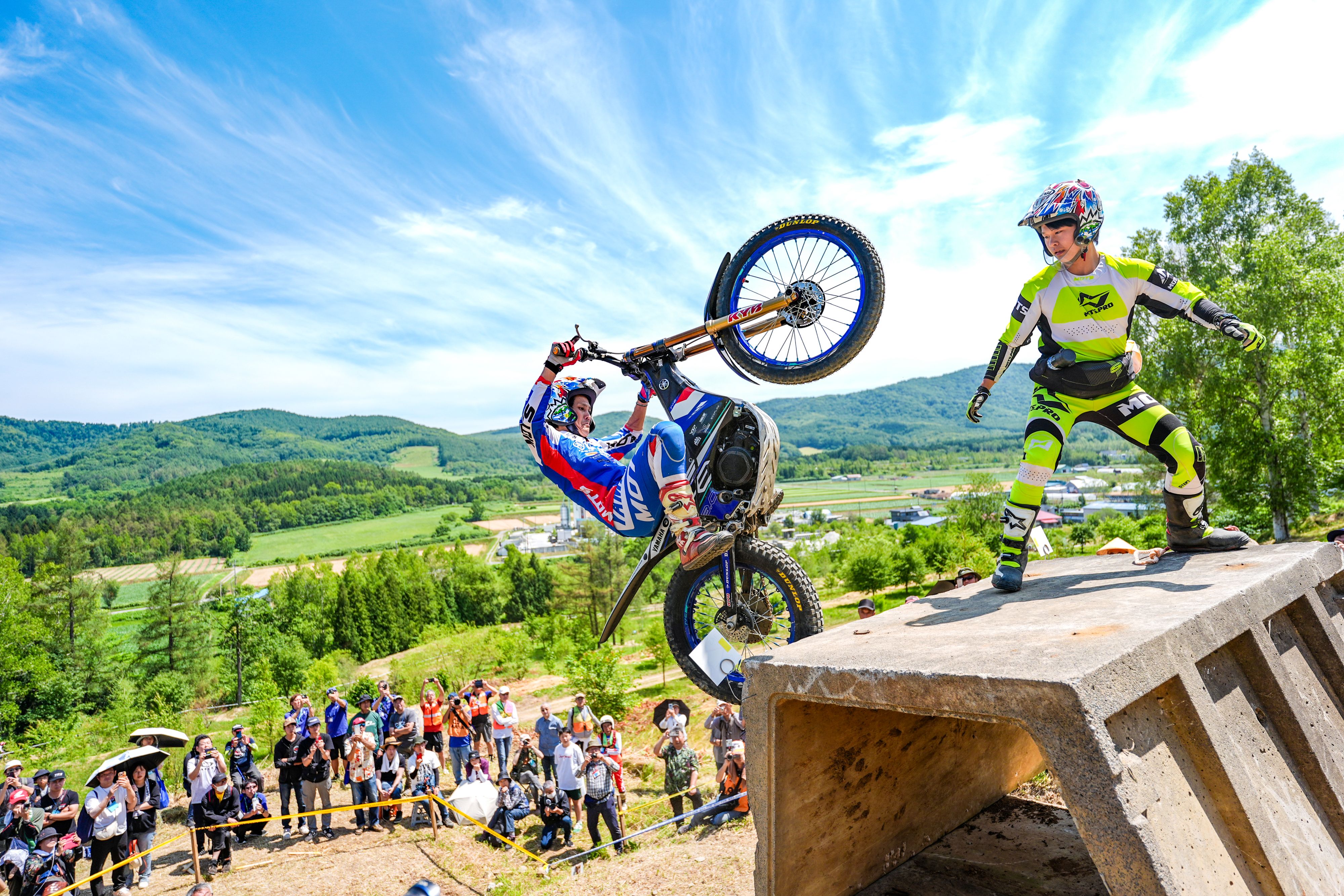 ニュースレター】電動バイクで史上初の王座獲得！ 全日本トライアル