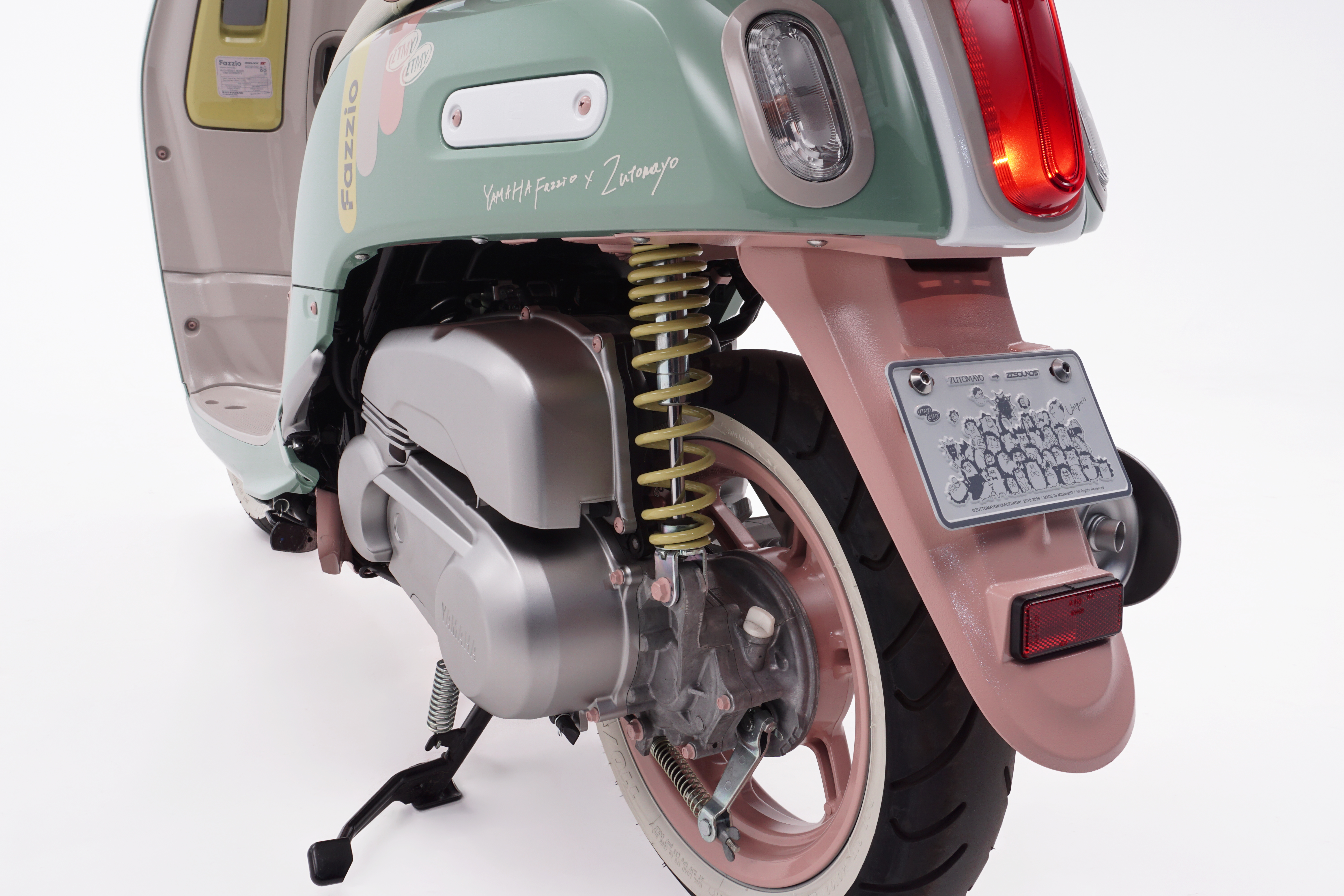 ヤマハ発動機の新型ファッションスクーター「Fazzio」と人気バンド
