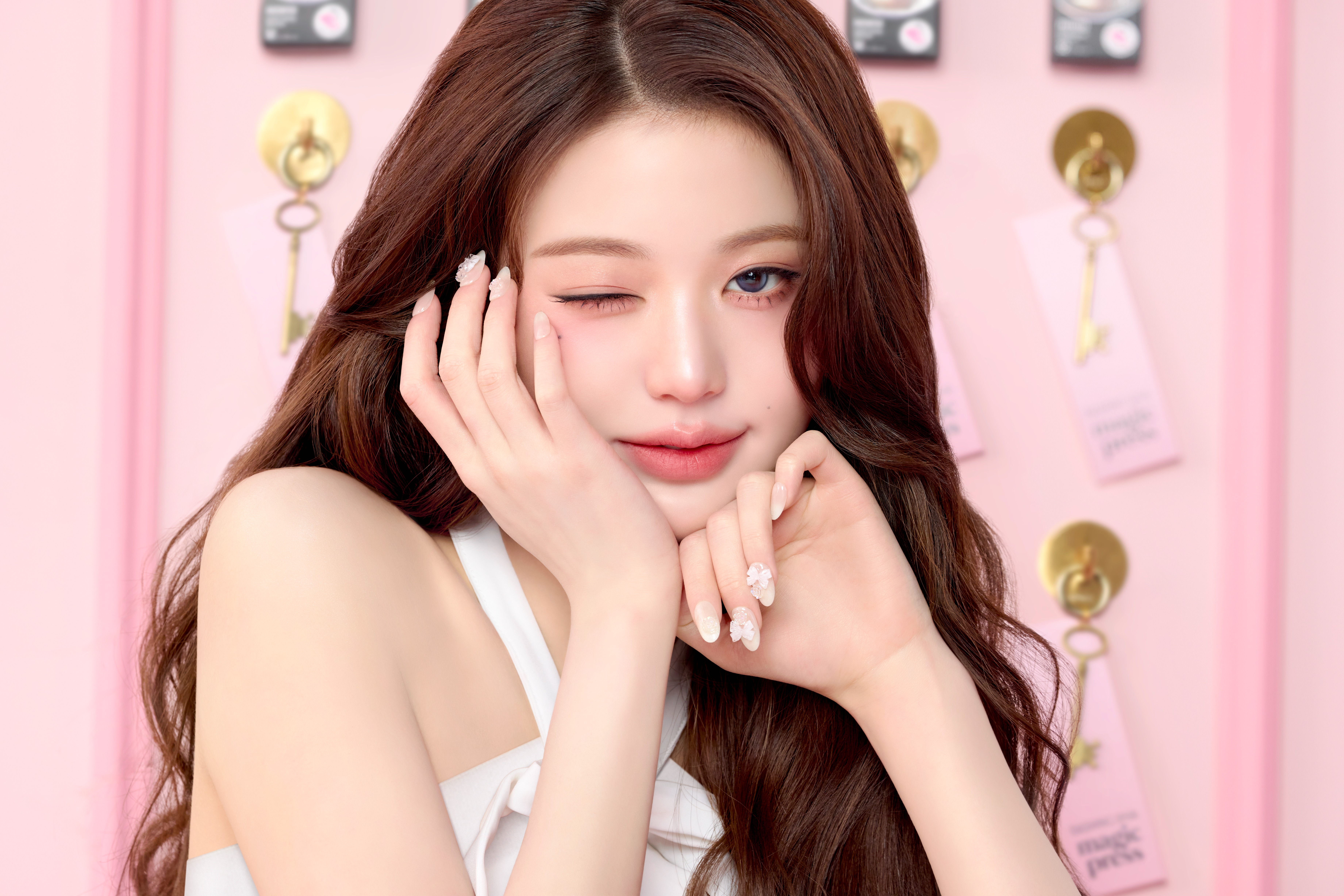 トップアディクション チャギンフラッター 未使用美品 ネイルブランド「DASHING DIVA」 ブランドミューズのウォニョンが登場