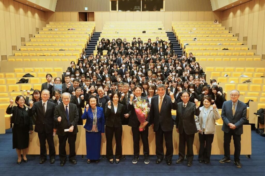 <b>東京</b>成徳短期大学が開学60周年を迎え、ソウル<b>オリンピック</b>金メダリスト、初代スポ