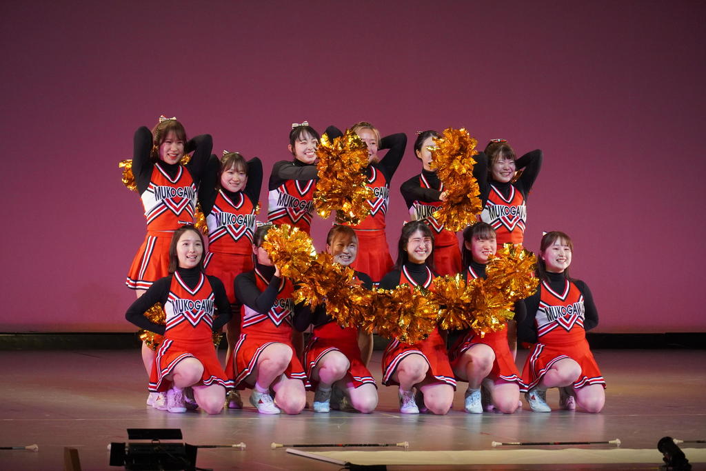 名物「応援合戦」で知られる武庫川女子大学（兵庫県 西宮市）伝統の体育祭がリニューアル。コロナ禍による参加団体減少を機に、誰もが楽しめる新たな企画を学生が提案し、5月18日に開催しました。：紀伊民報AGARA｜和歌山 県のニュースサイト