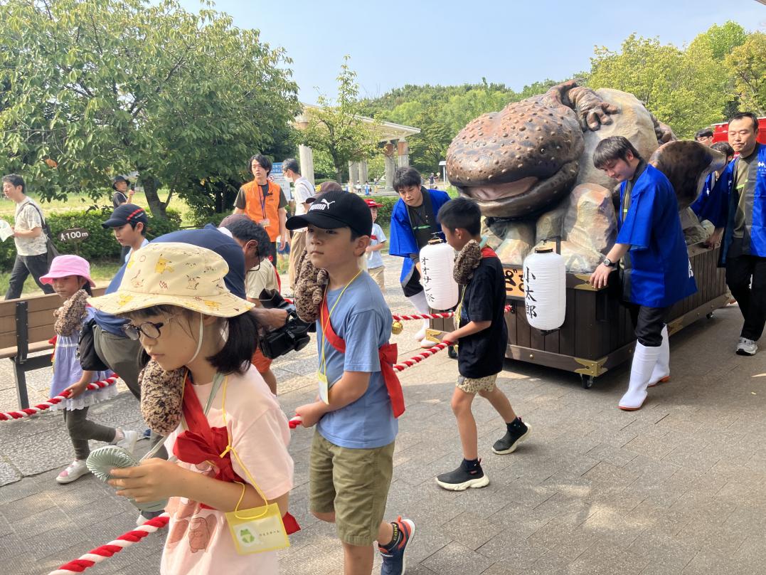京都水族館】オオサンショウウオの息継ぎを“8時間”徹底調査! 「9