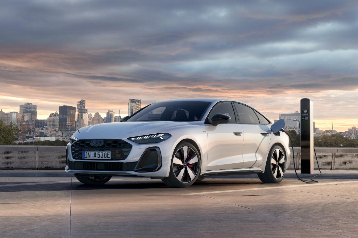 Audi A5シリーズ初のプラグインハイブリッドモデル Audi A5 / A5 Avant
