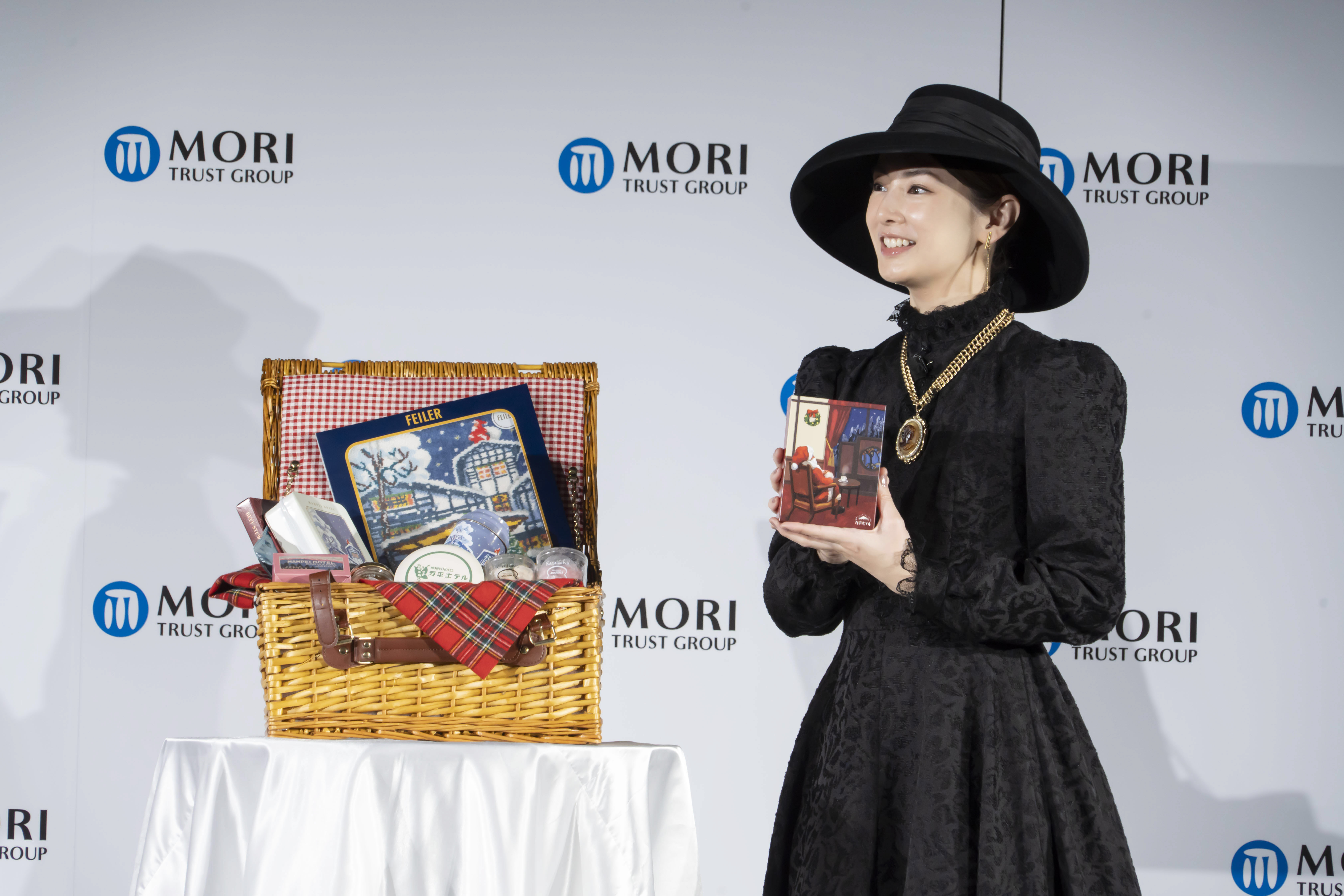 森トラスト】初CM発表会実施レポート 北川景子さんが貴婦人姿で登壇
