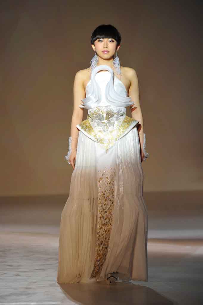 プレスリリース 文化学園大学 東京都渋谷区 服装学部服装造形学科 16年度入学生より ファッションクリエイション学科 がファッションショー ｒｅ を開催 Digital Pr Platform 毎日新聞