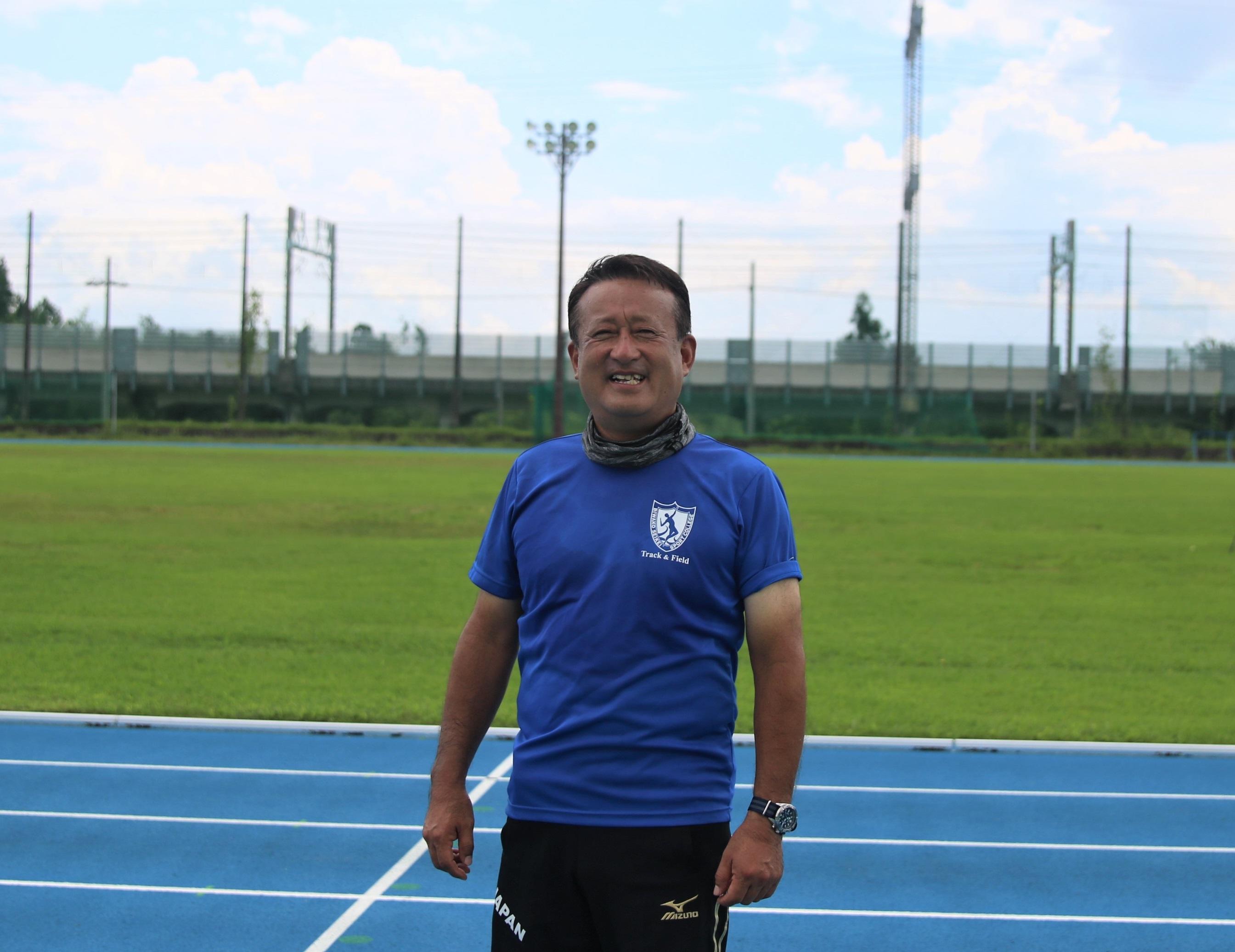 プレスリリース びわこ成蹊スポーツ大学陸上フィールドでパラリンピック日本代表の強化合宿を実施 陸上競技部の石井田茂夫監督が選手を指導 Digital Pr Platform 毎日新聞