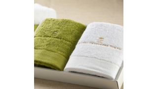 【ホテル椿山荘東京】オリジナル引出物を開発