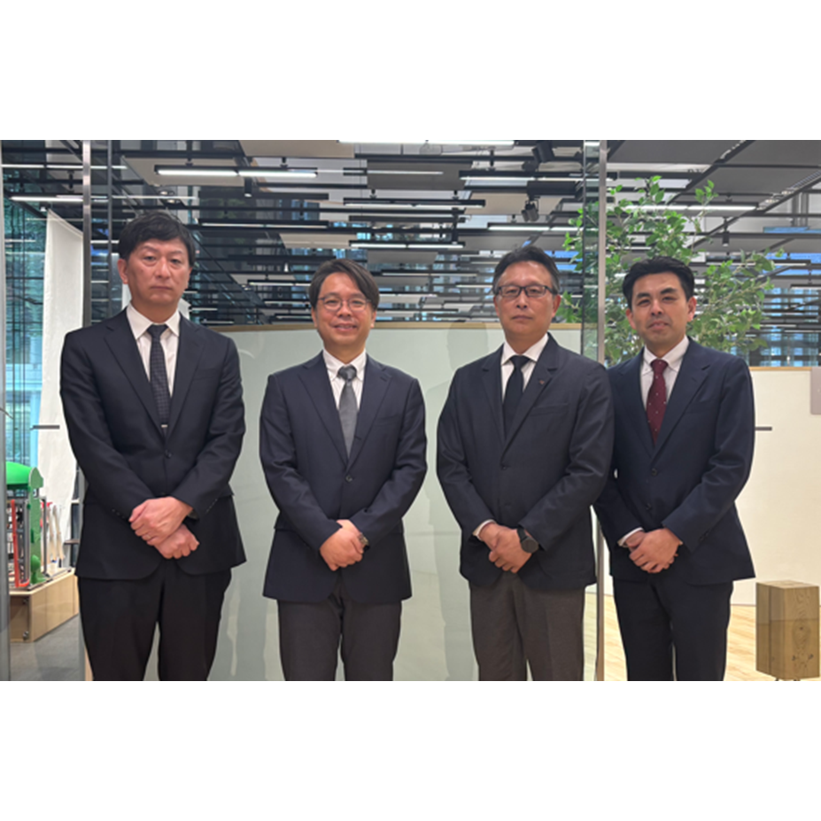 株式会社　東芝