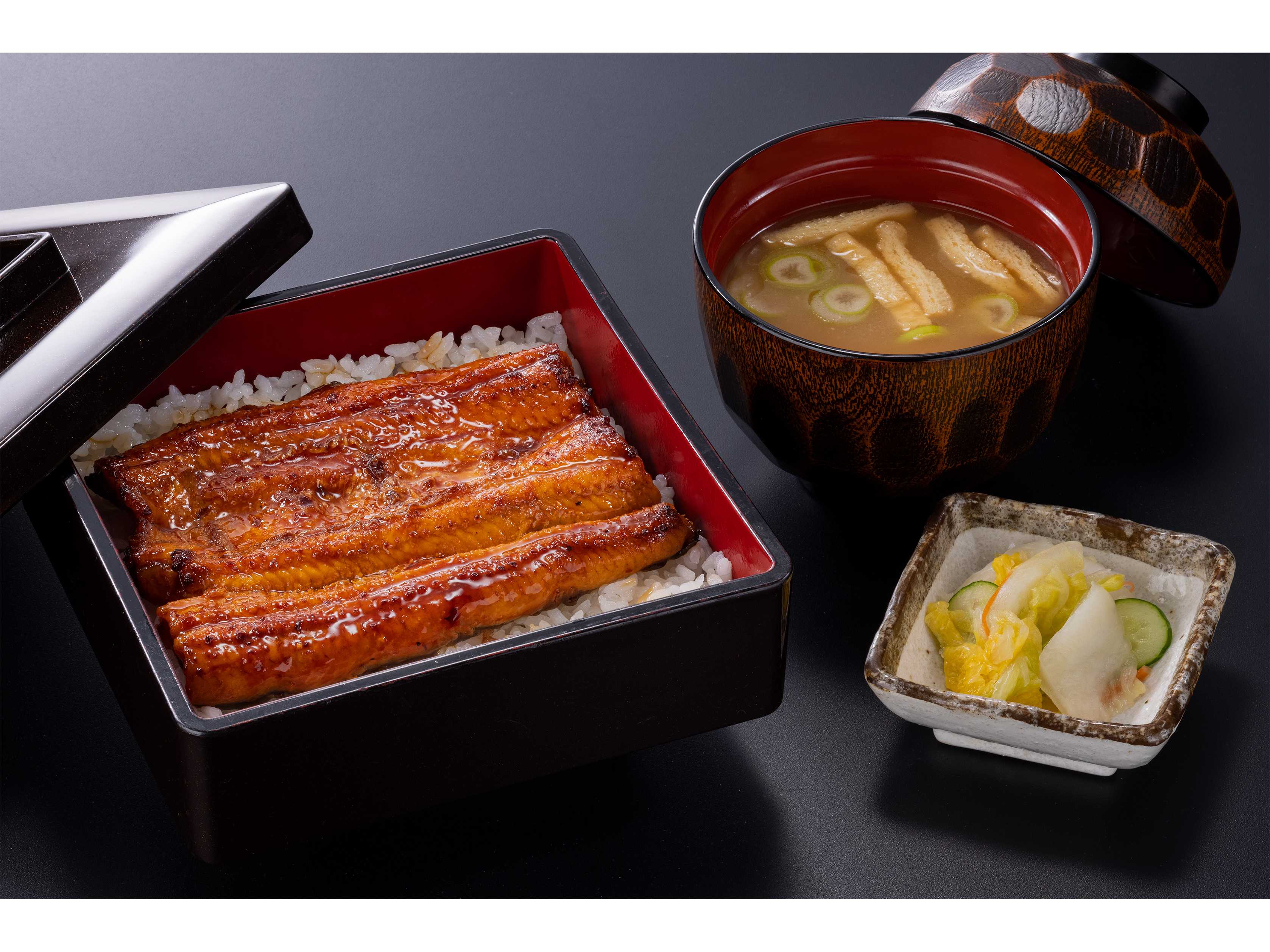 とんでん株式会社