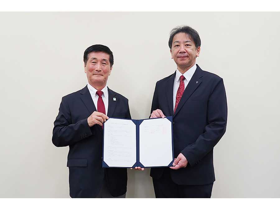 横浜市立大学