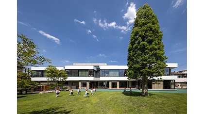 学校法人東京成徳学園