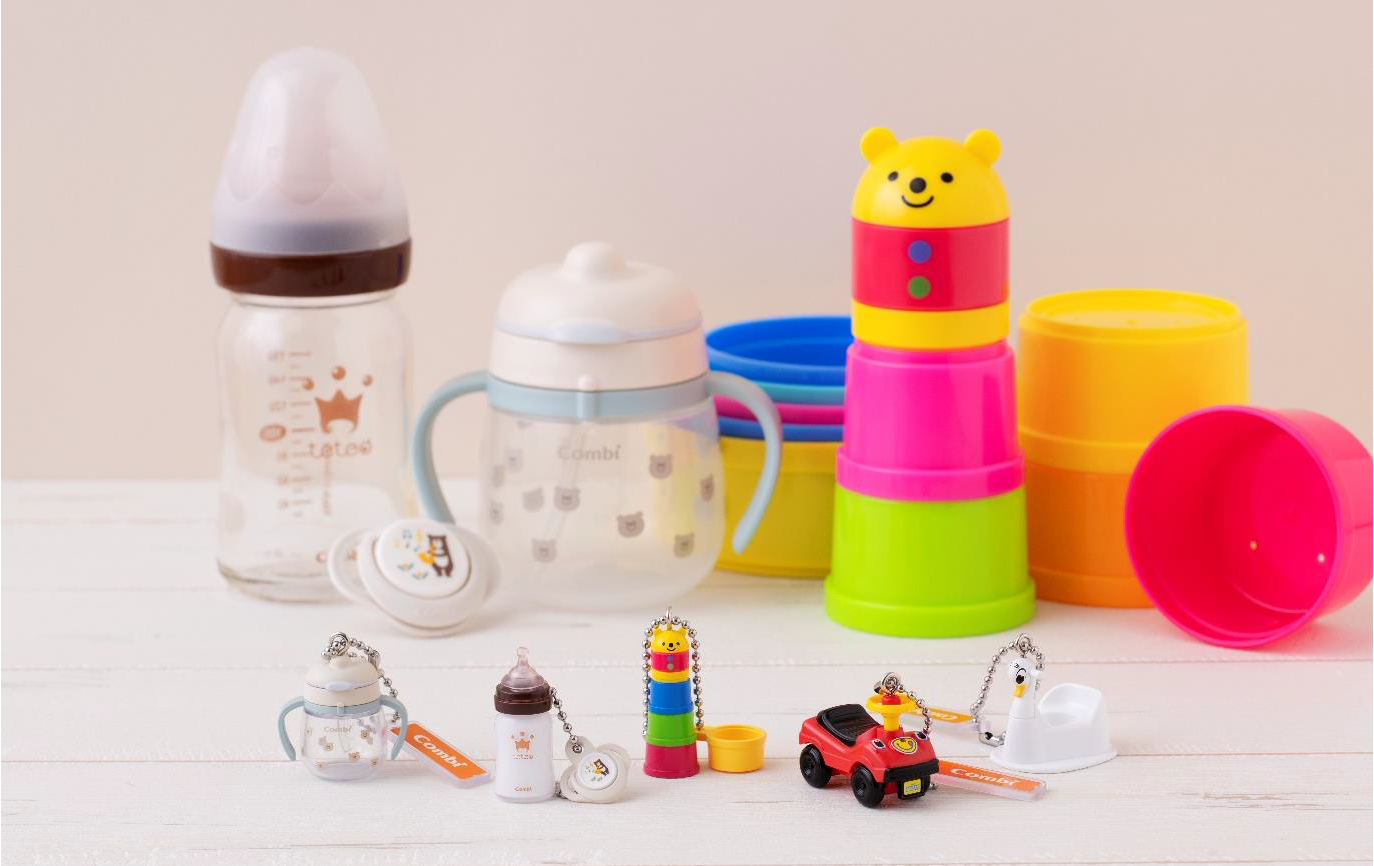 Combi ミニチュアチャーム_TOP