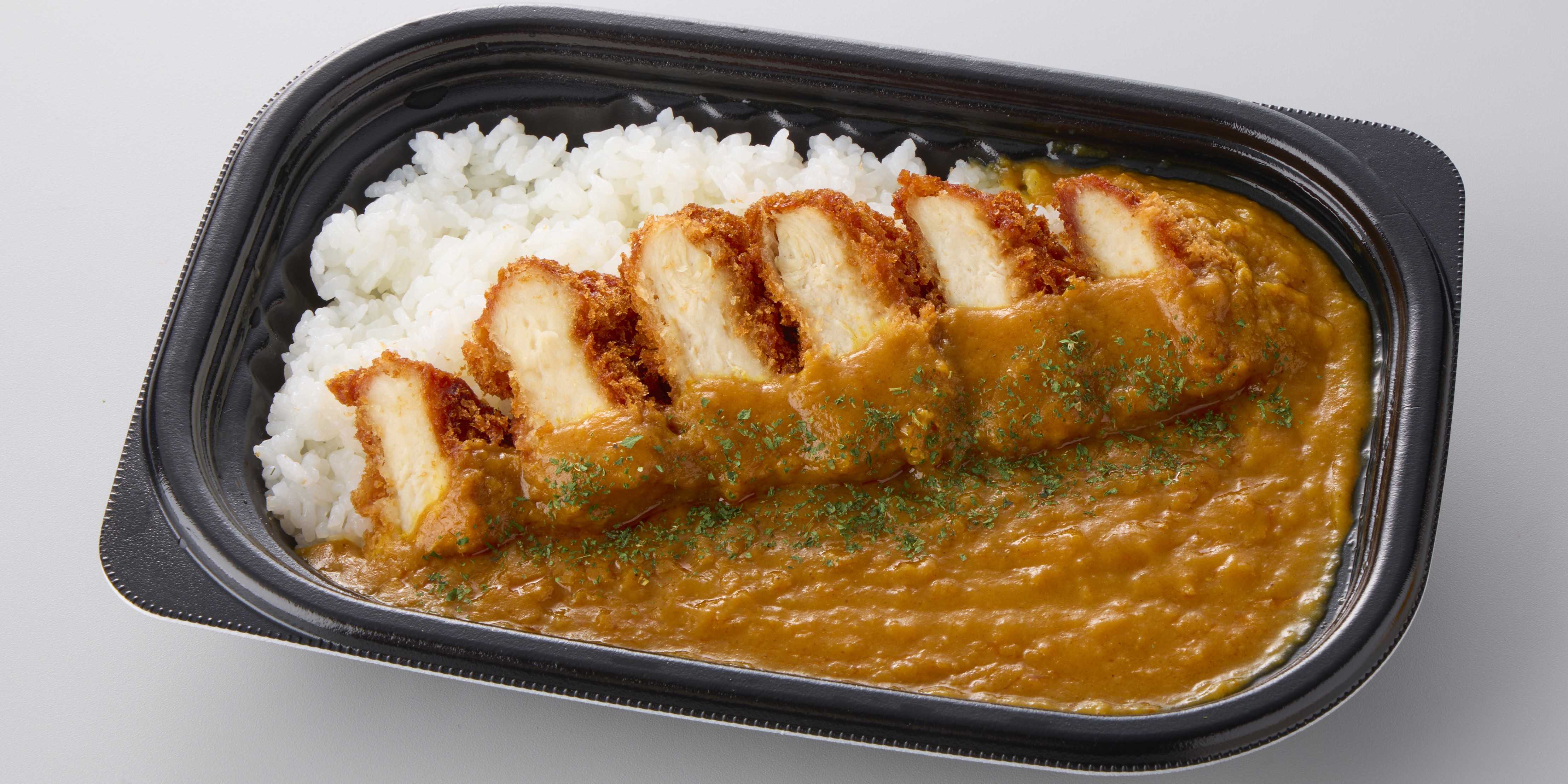 オリエンタルカレー使用！チキンカツカレー