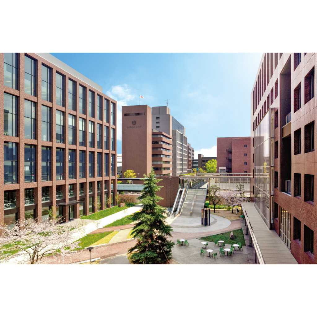 武庫川女子大学