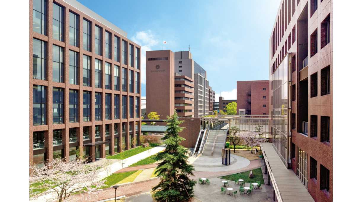 武庫川女子大学