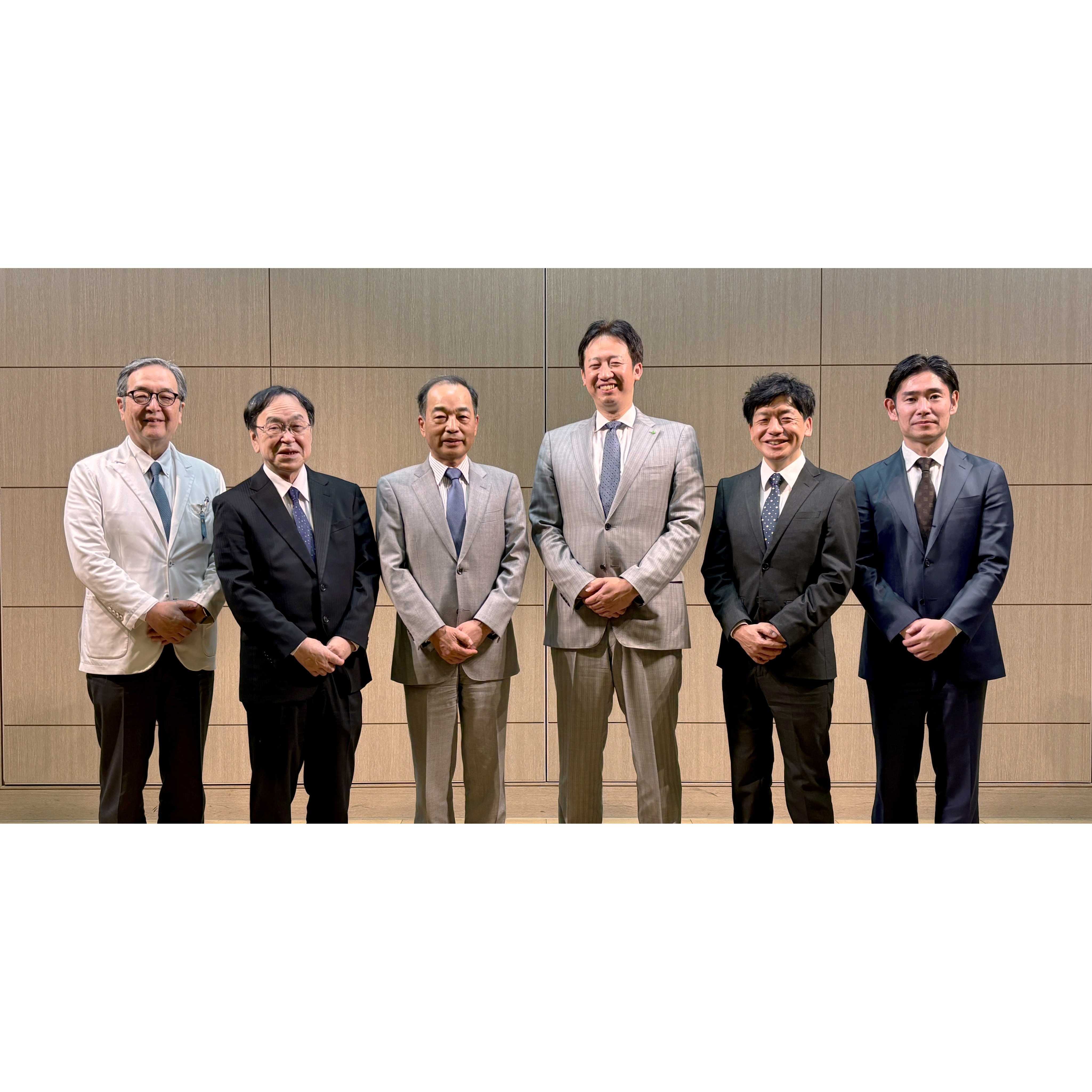 デロイト トーマツ グループ