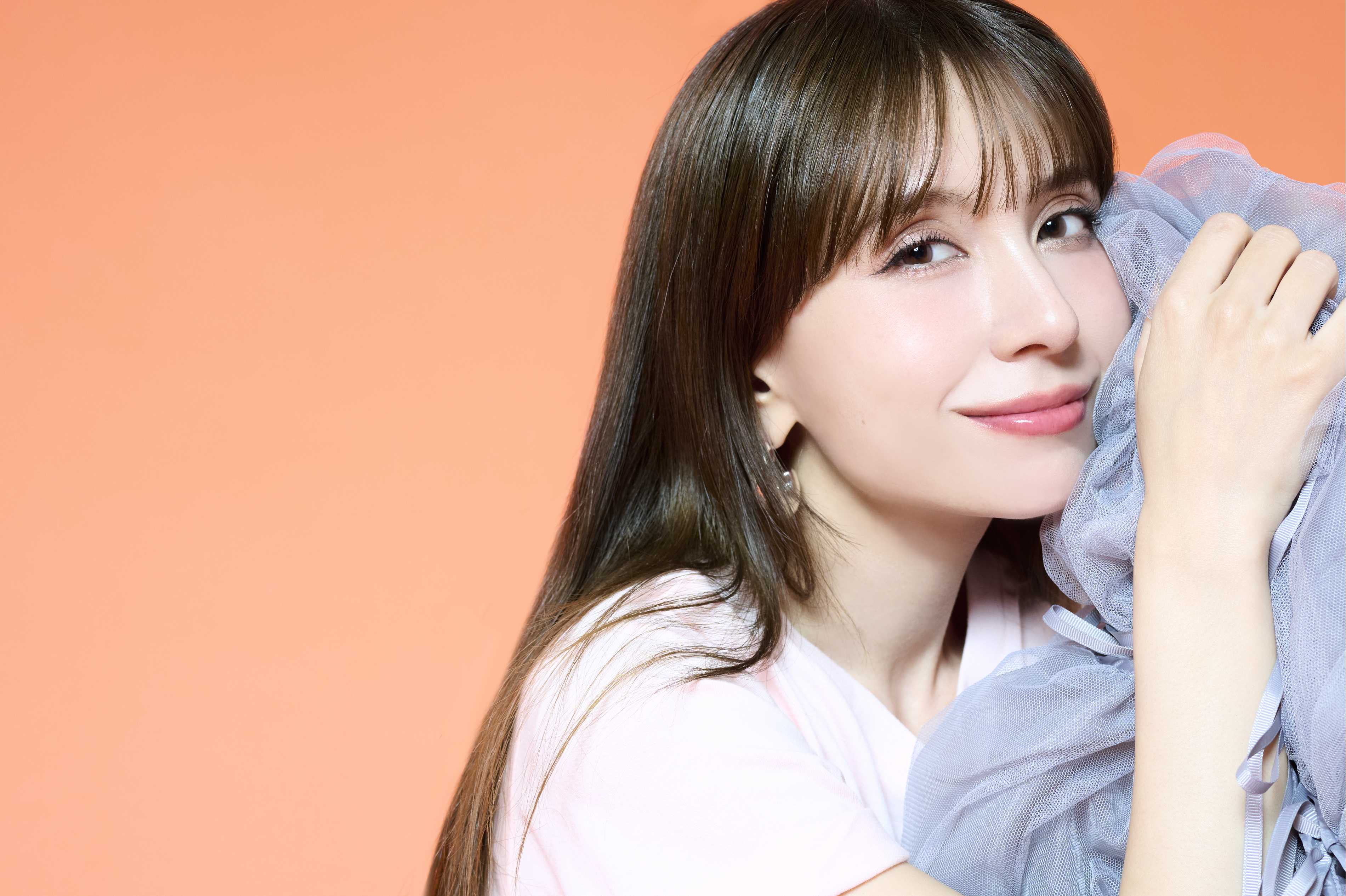 ③May Jさん宣材写真