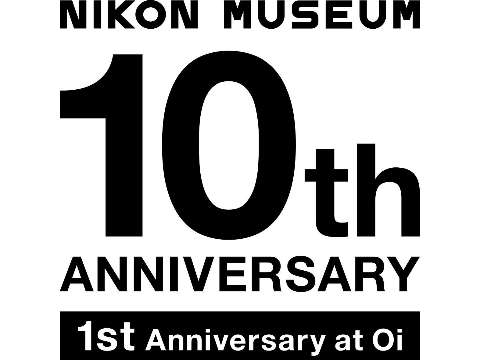 開放F値2.8でボケ表現や暗所撮影に適した、標準ズームレンズ