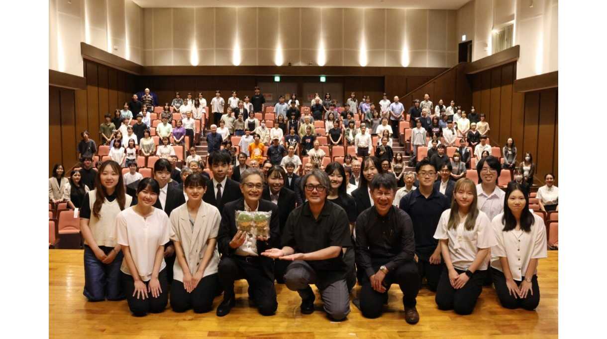 弘前大学