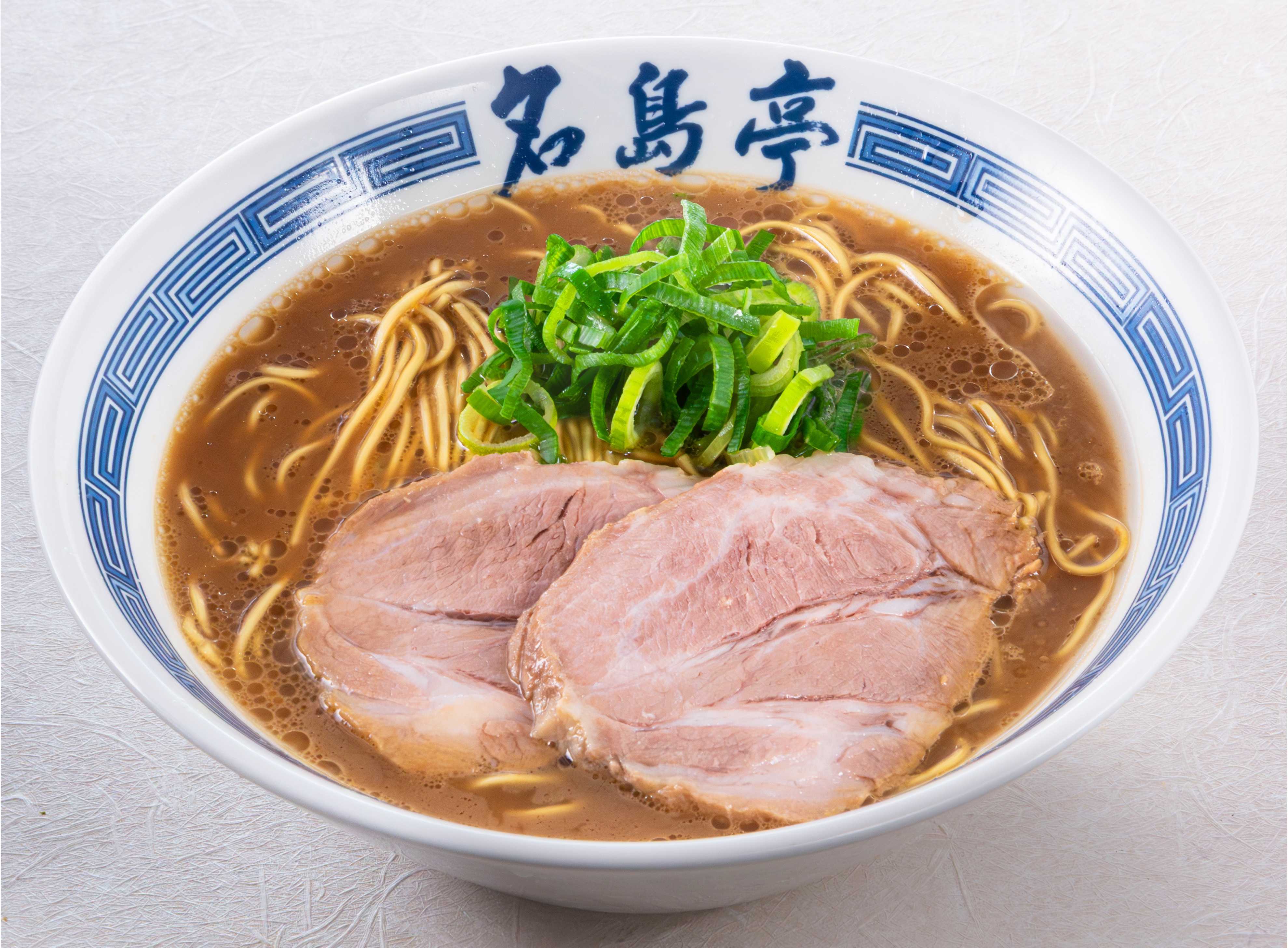 釜出し醤油豚骨ラーメン_斜俯瞰