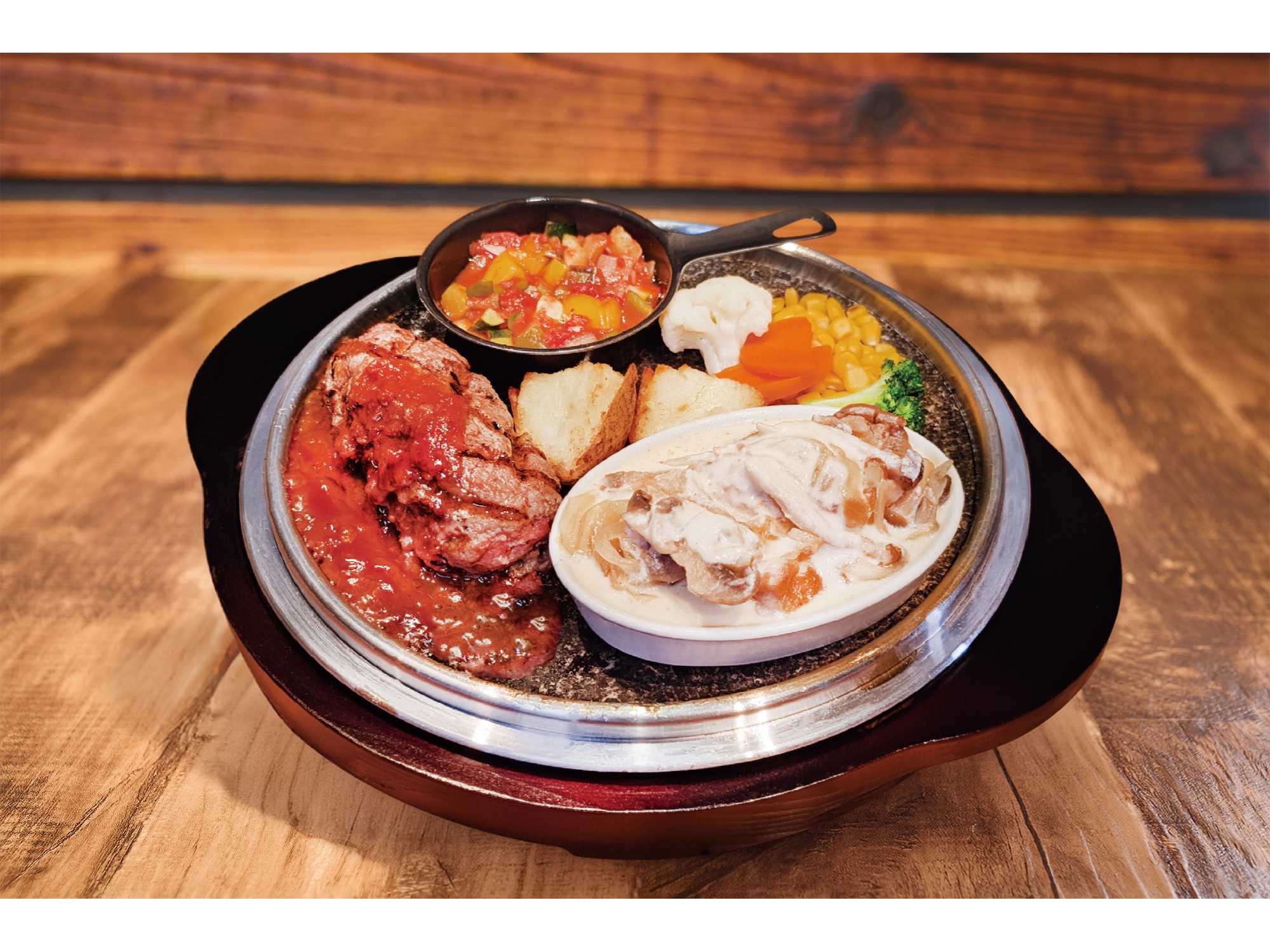 ハードロックカフェ 上野駅東京」上野動物園ジャイアントパンダ送別