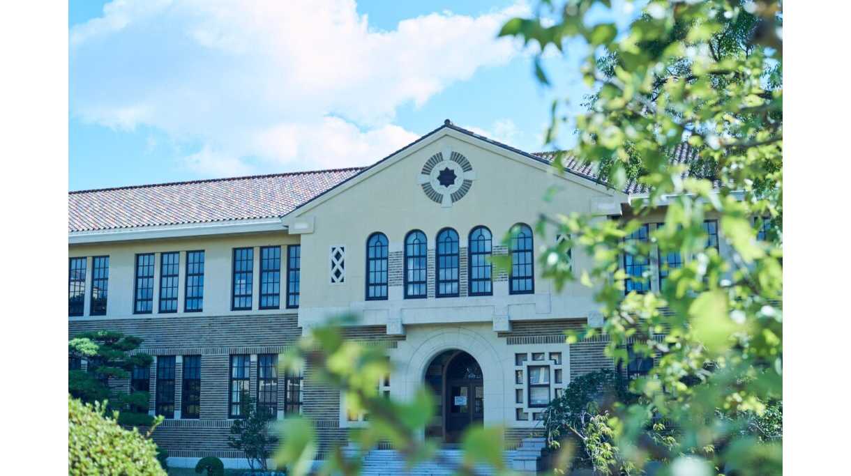 神戸女学院大学