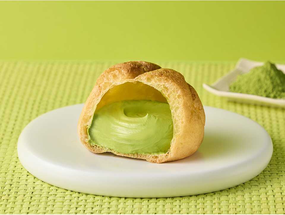 天空の抹茶シュークリーム
