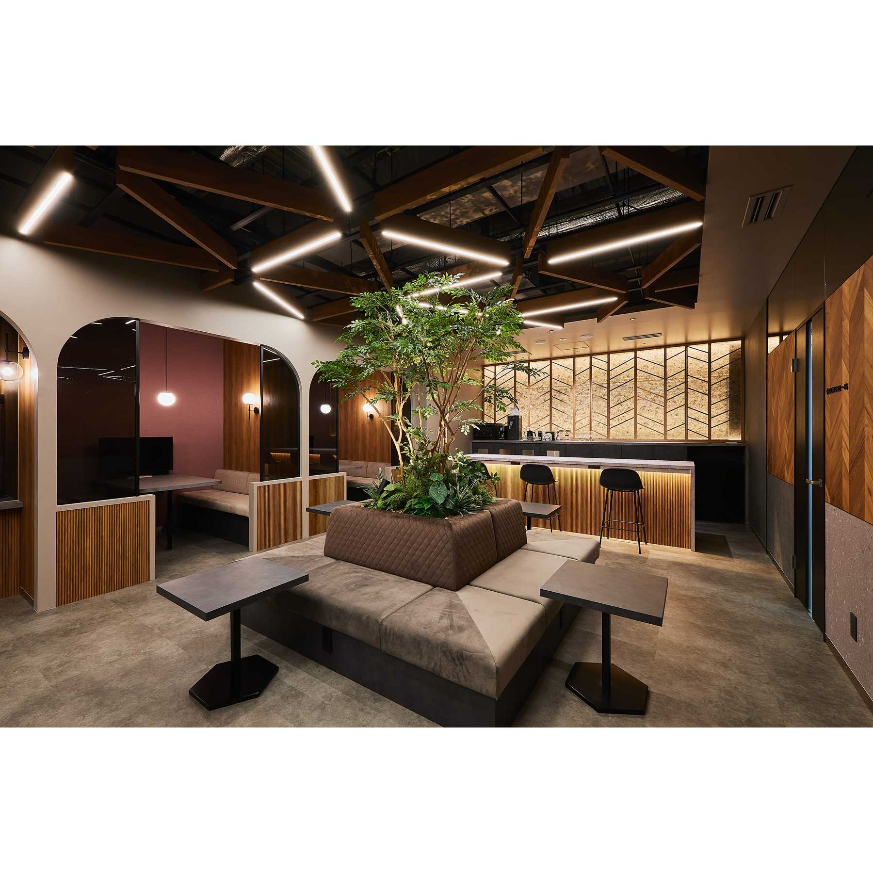 株式会社コスモスイニシア