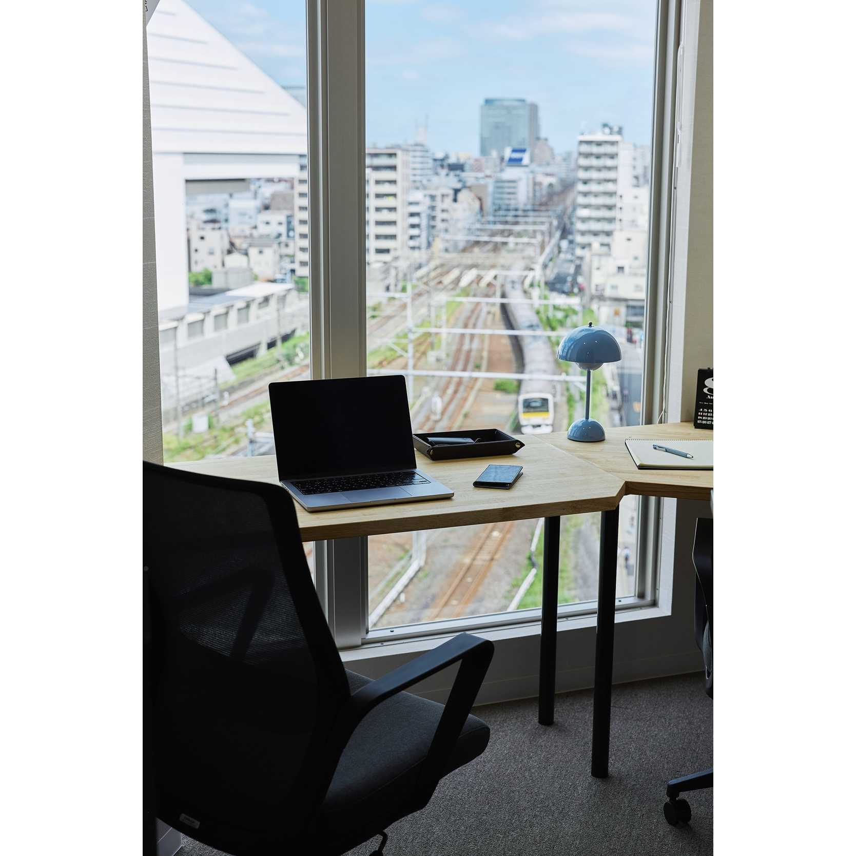 株式会社コスモスイニシア