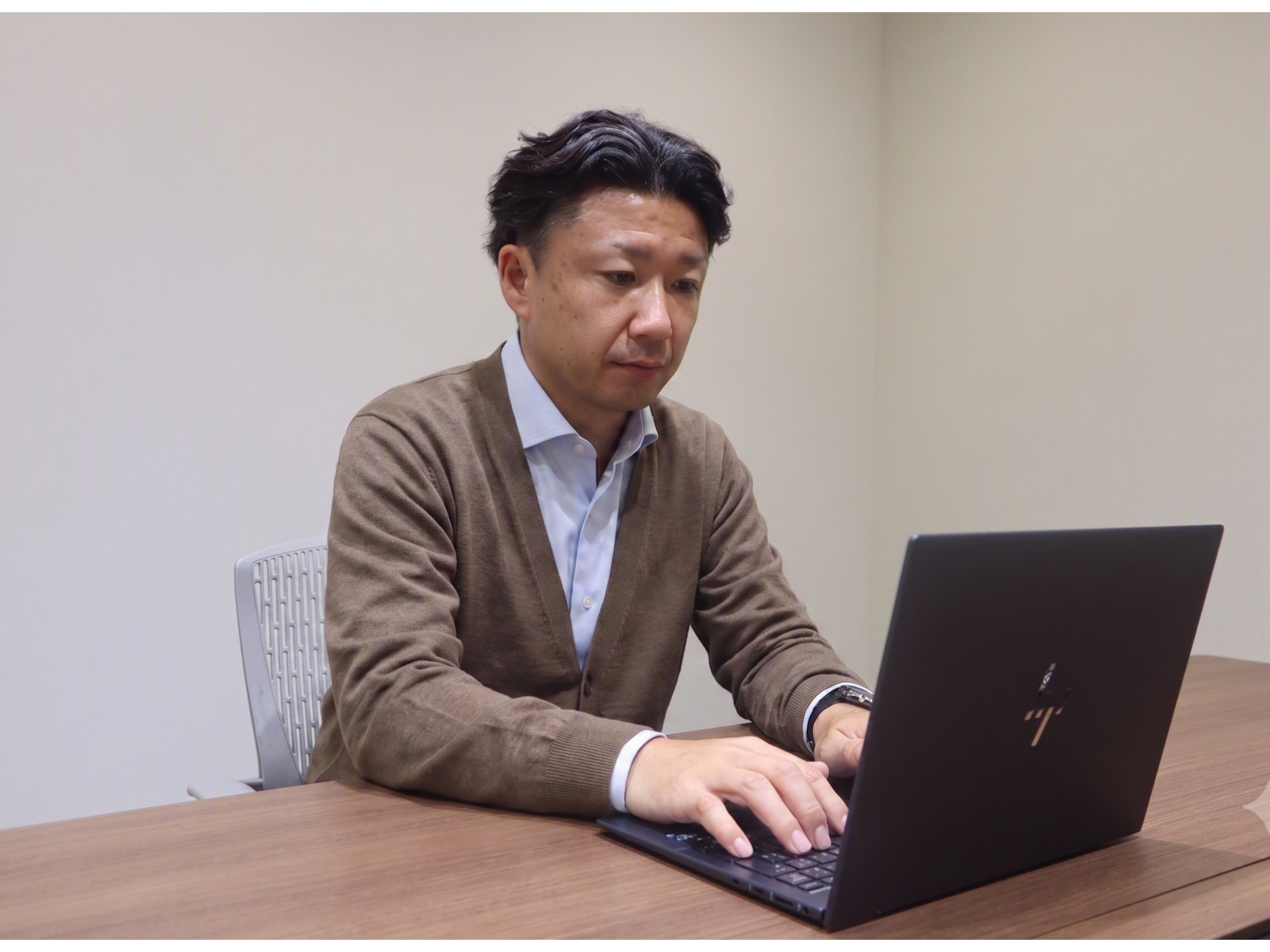 青山商事株式会社