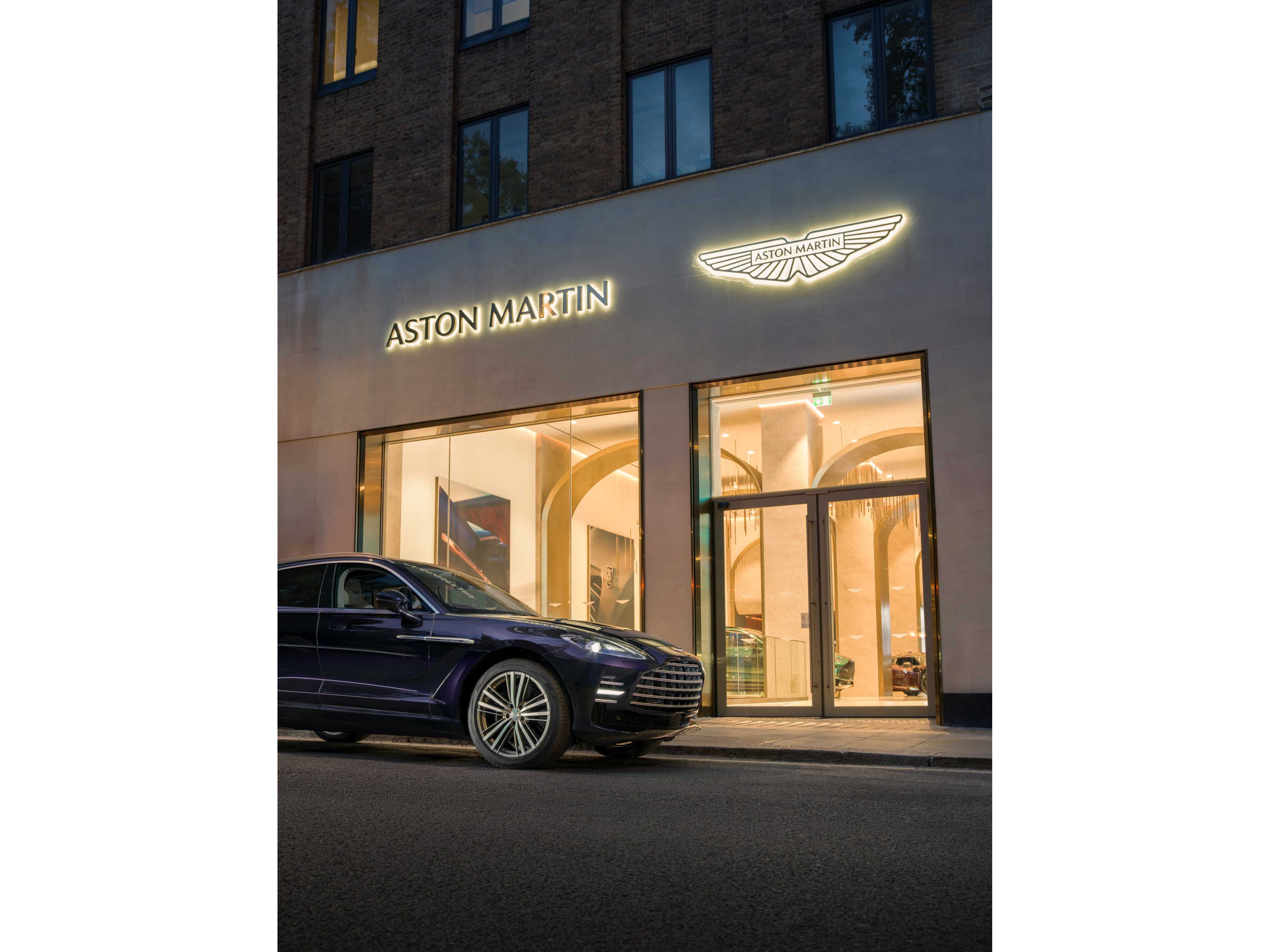 Aston Martin Japan
