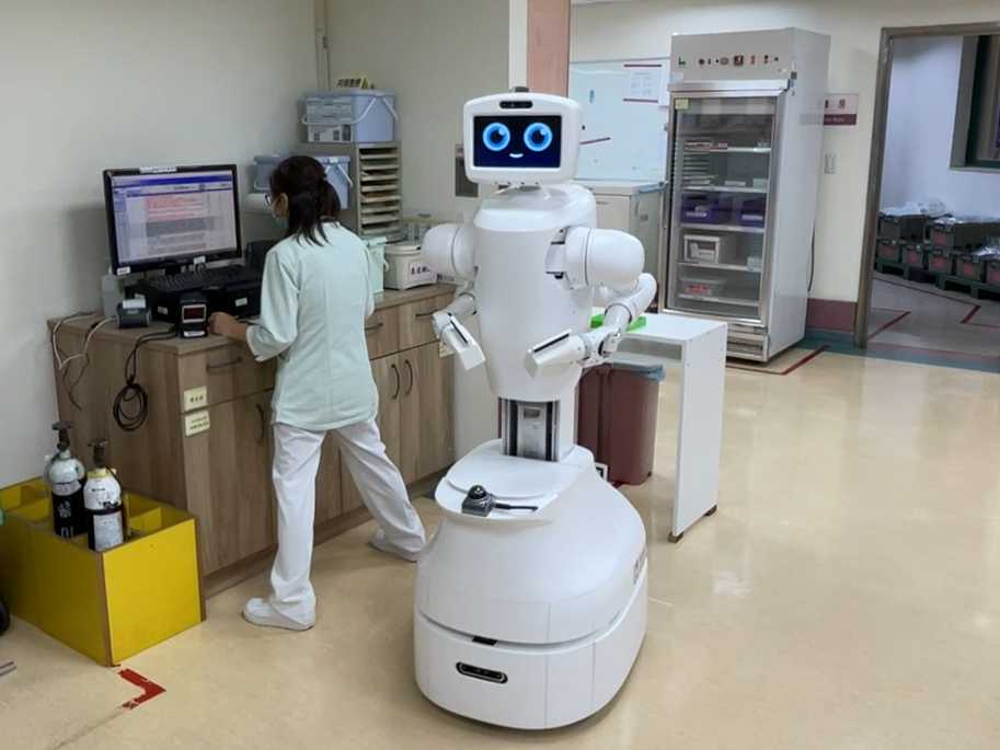 台湾企業の鴻海科技グループと看護師補助ロボットを共同開発 | 川崎