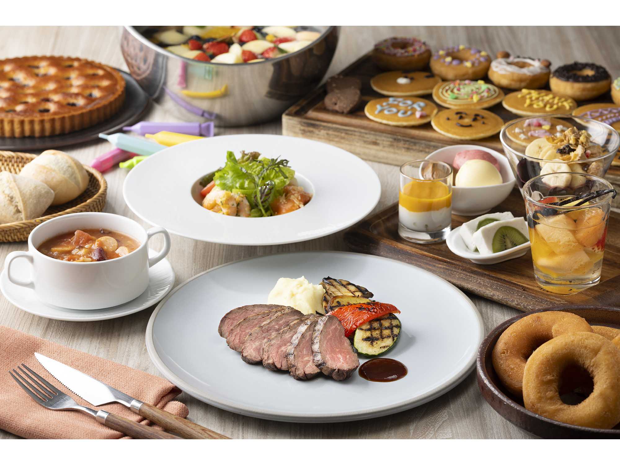 コートヤード・バイ・マリオット 新大阪ステーション Dining & Bar LAVAROCK