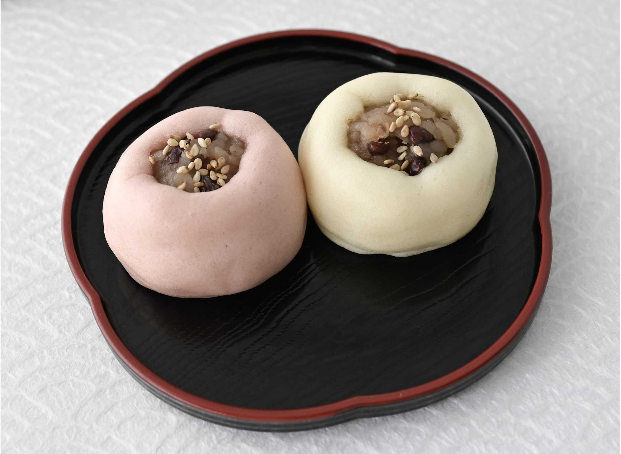 赤飯まんじゅう（まんさく）