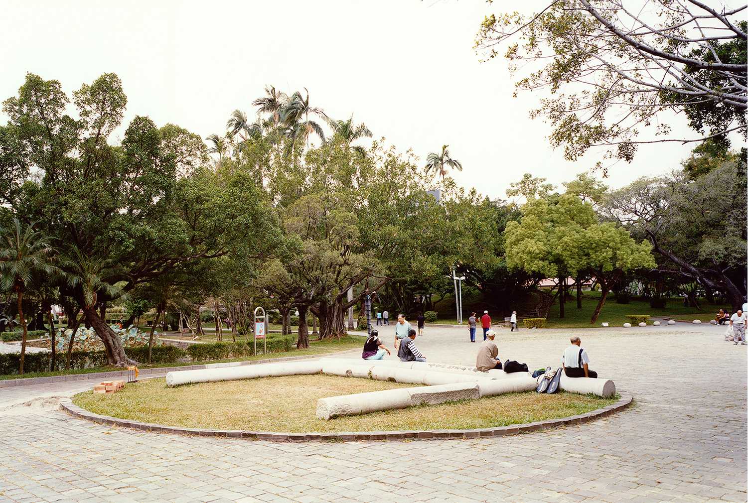 04_下道基行《台中、台湾　『torii』より》2006-12年