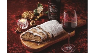 京王プラザホテルのクリスマス　シュトーレンとボトルワインのギフトを新発売
