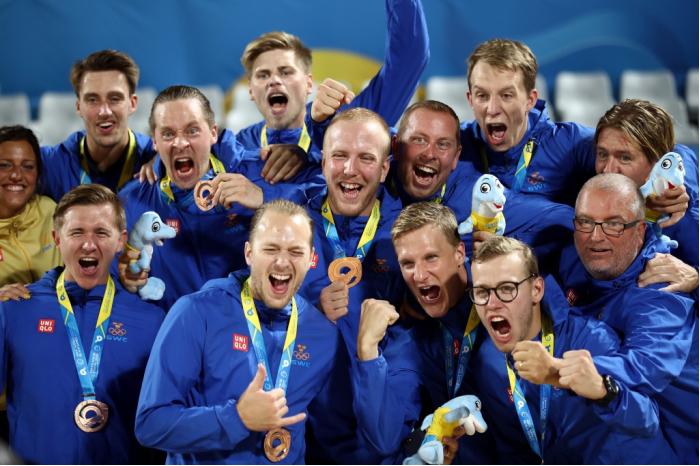 ユニクロがサポートするスウェーデン代表 ビーチハンドボール チーム Anocワールドビーチゲームズで銅メダルを獲得 Sankeibiz サンケイビズ 自分を磨く経済情報サイト