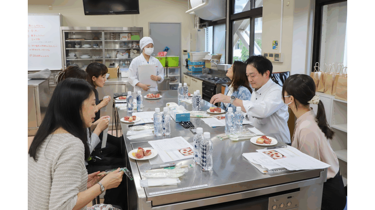 東京家政大学