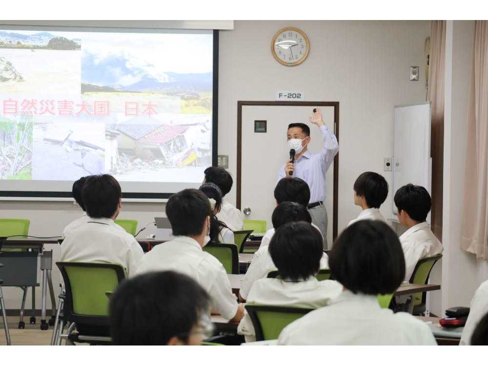 大学プレスセンター