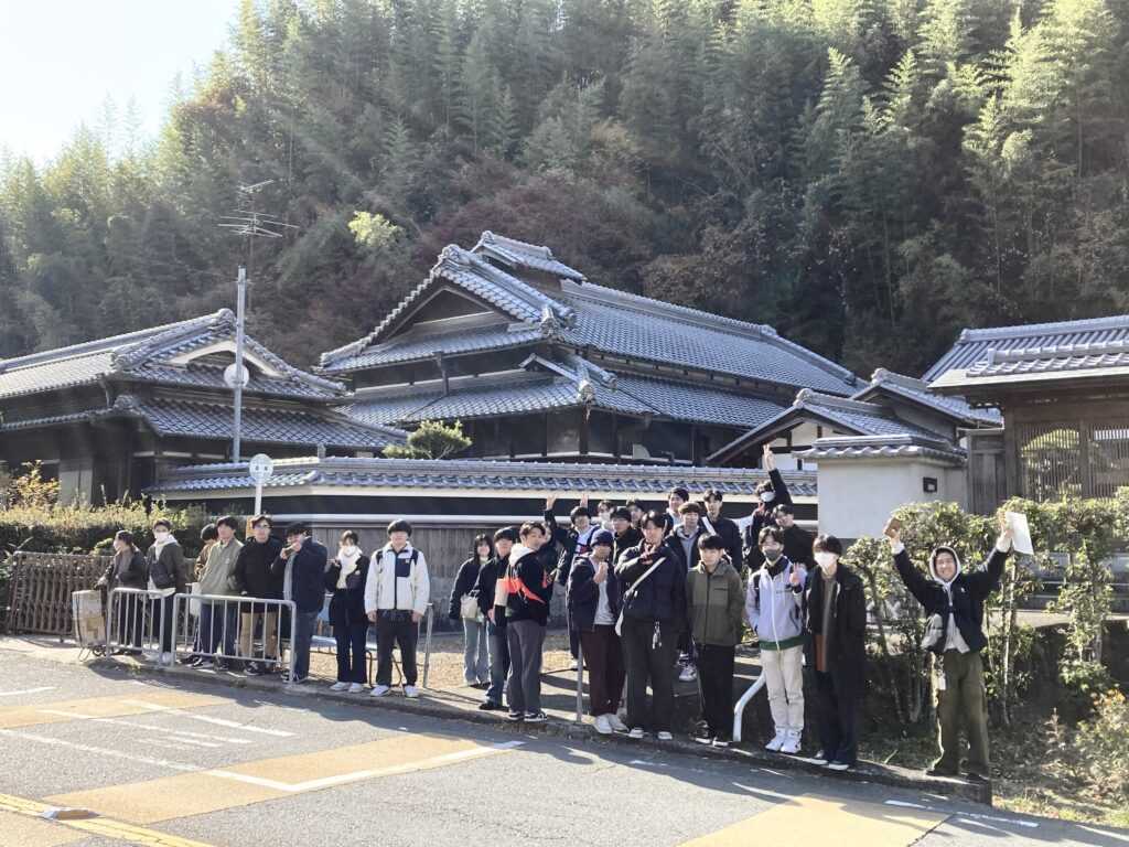 大阪電気通信大学